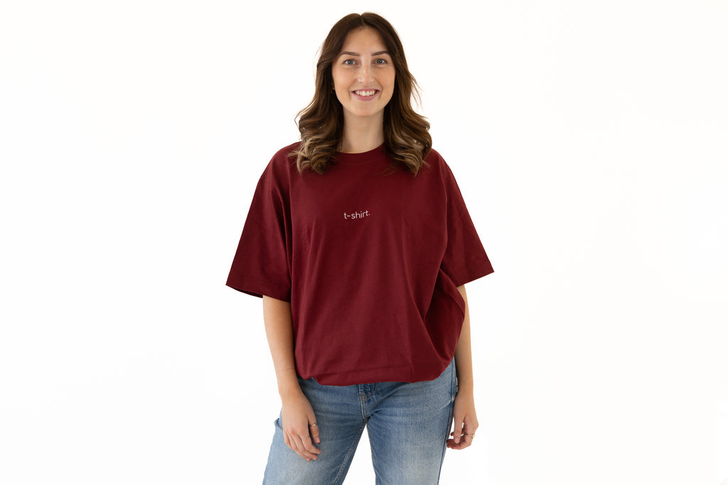 simple. t-shirt. burgundy.
