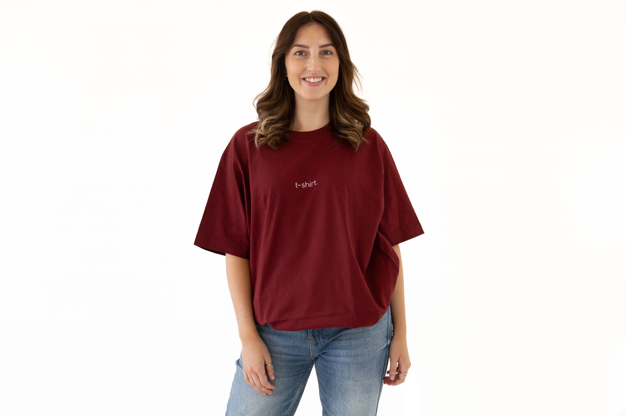 simple. t-shirt. burgundy.