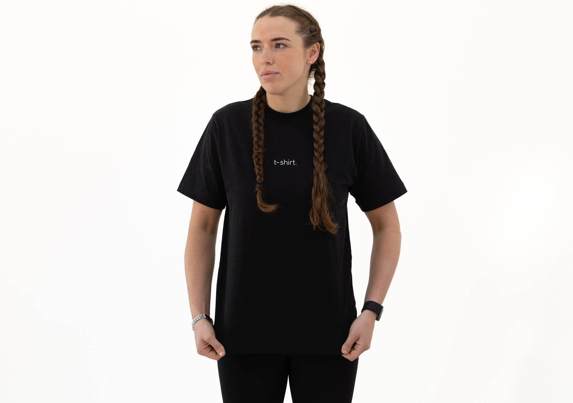 simple. t-shirt. black.