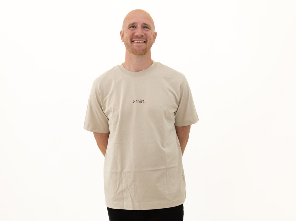 simple. t-shirt. desert-dust.