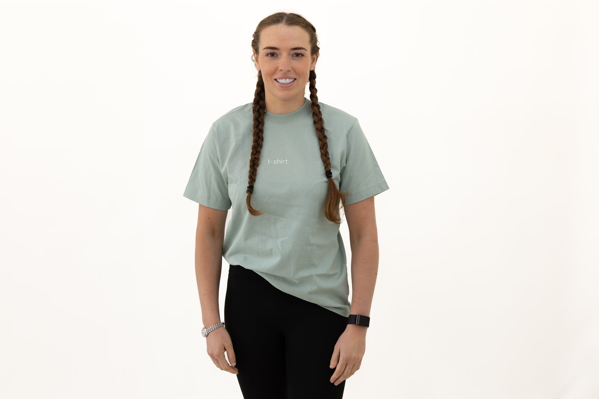 simple. t-shirt. aloe.