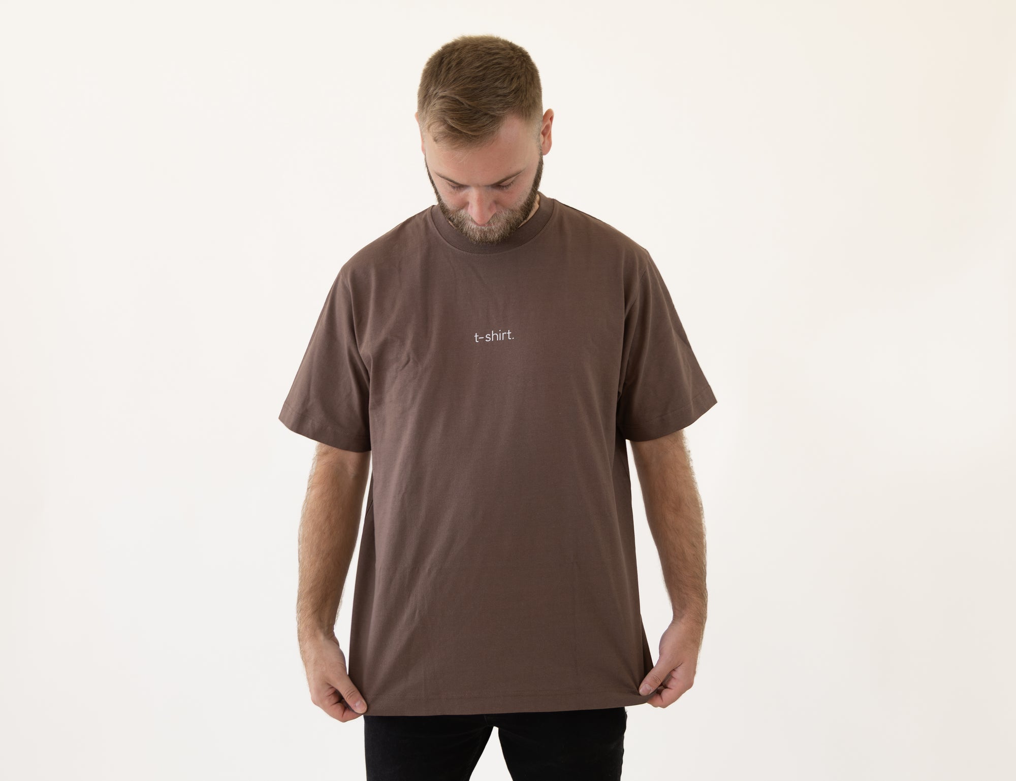 simple. t-shirt. mocha.
