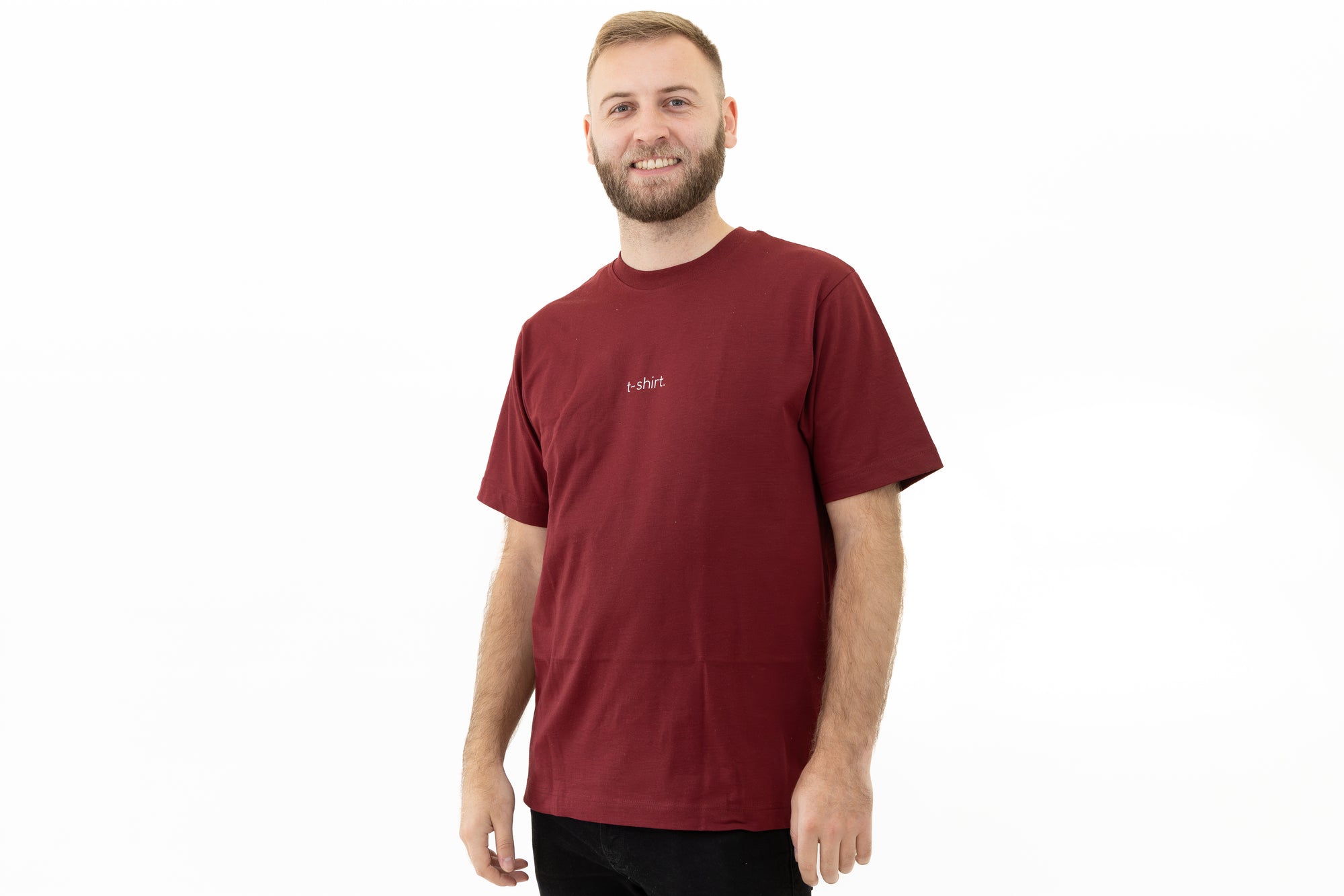 simple. t-shirt. burgundy.