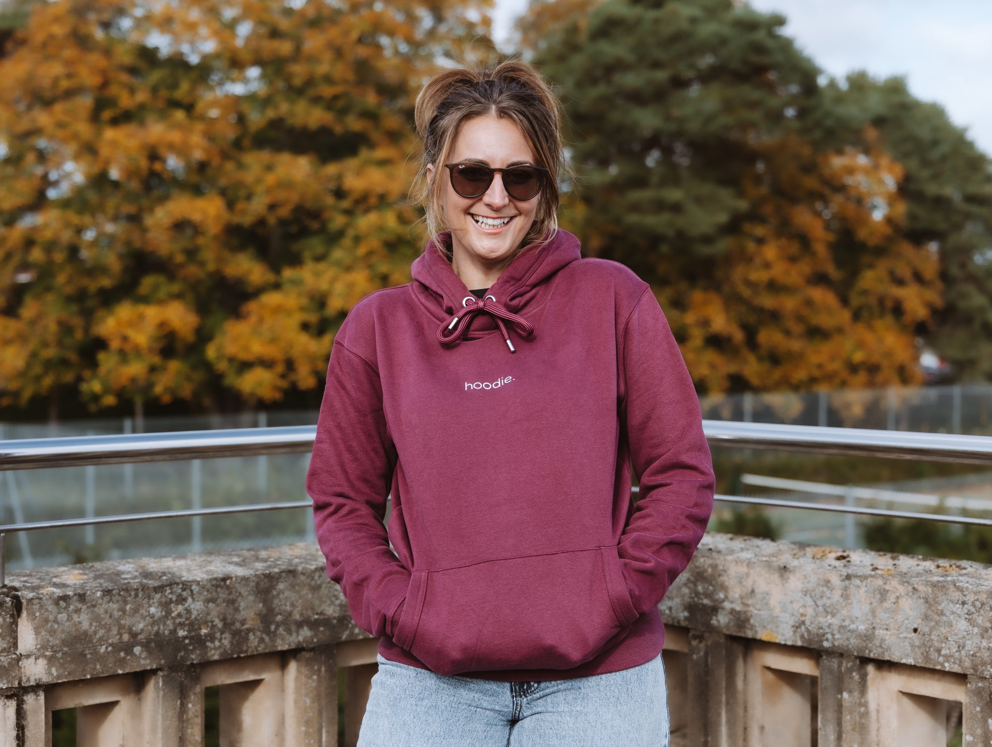 simple. hoodie. burgundy.