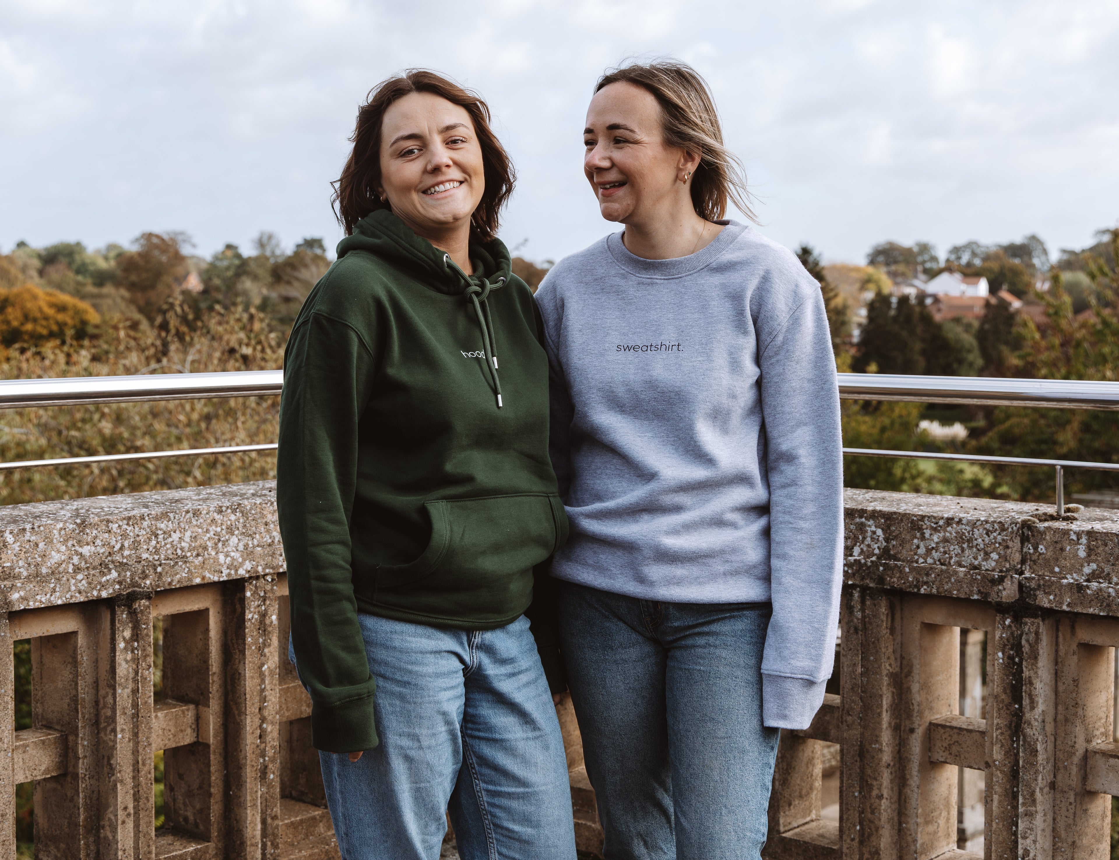 simple. hoodie. forest-green.