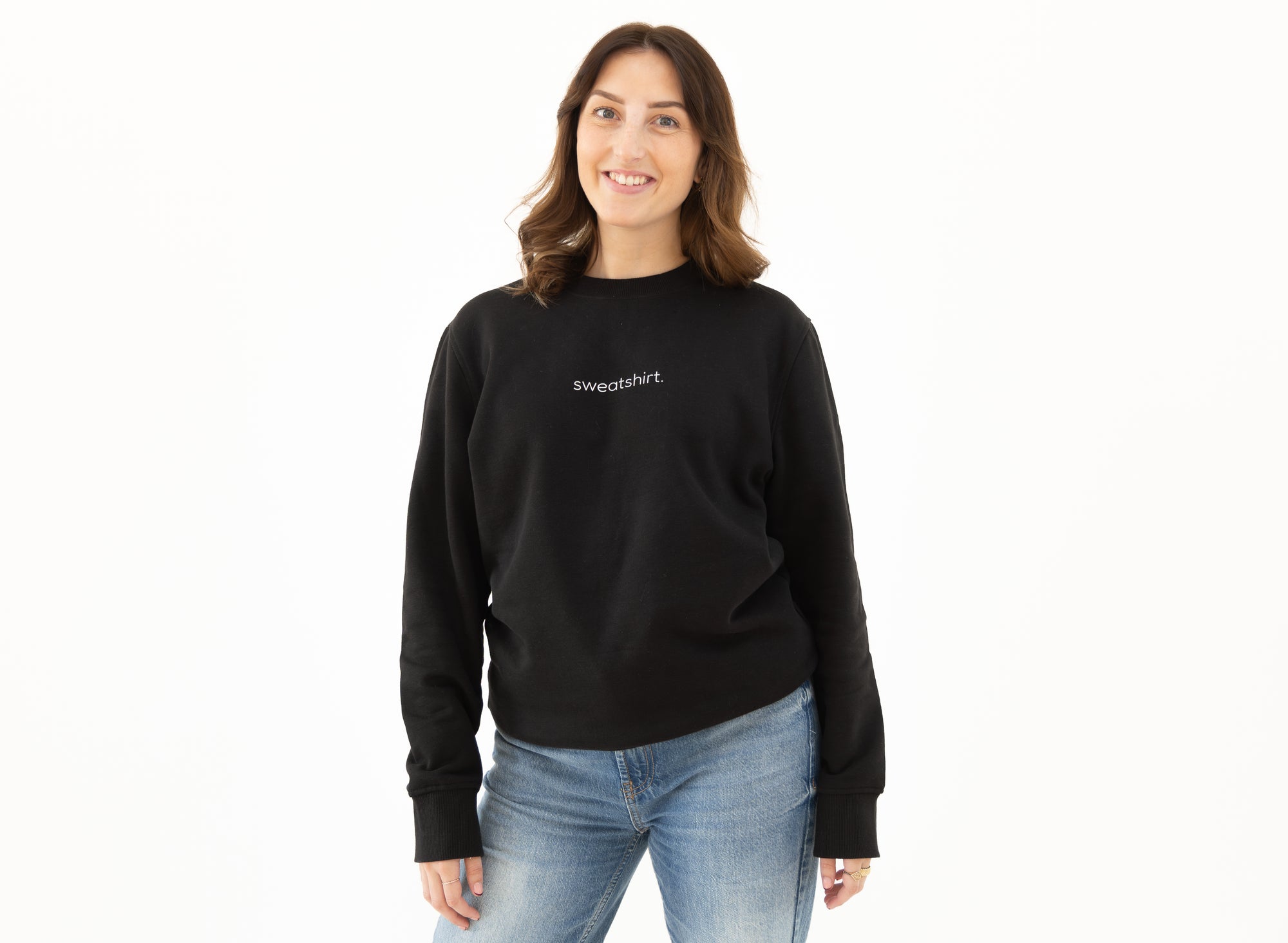 simple. sweatshirt. black.