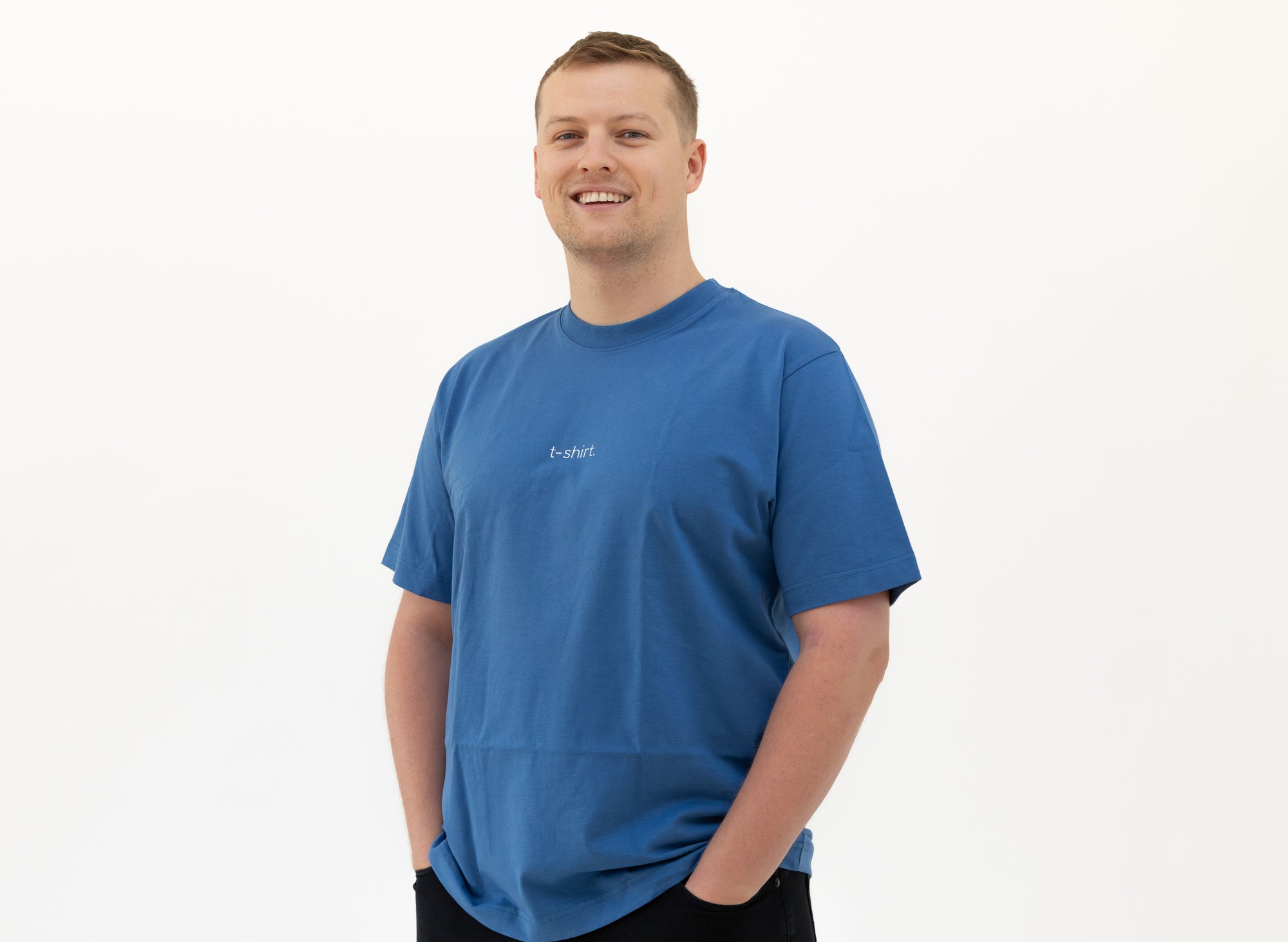 simple. t-shirt. mindful-blue.