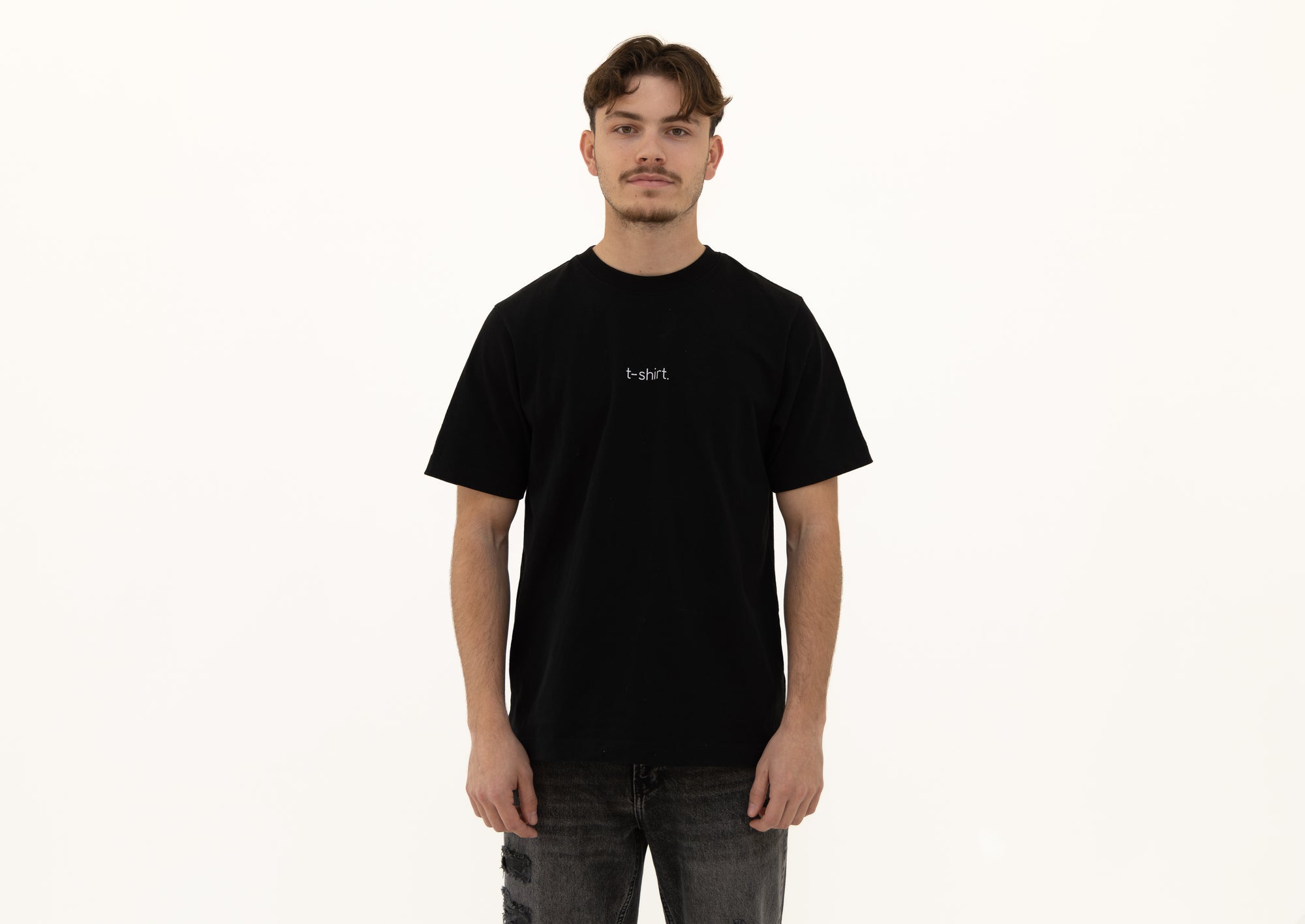simple. t-shirt. black.