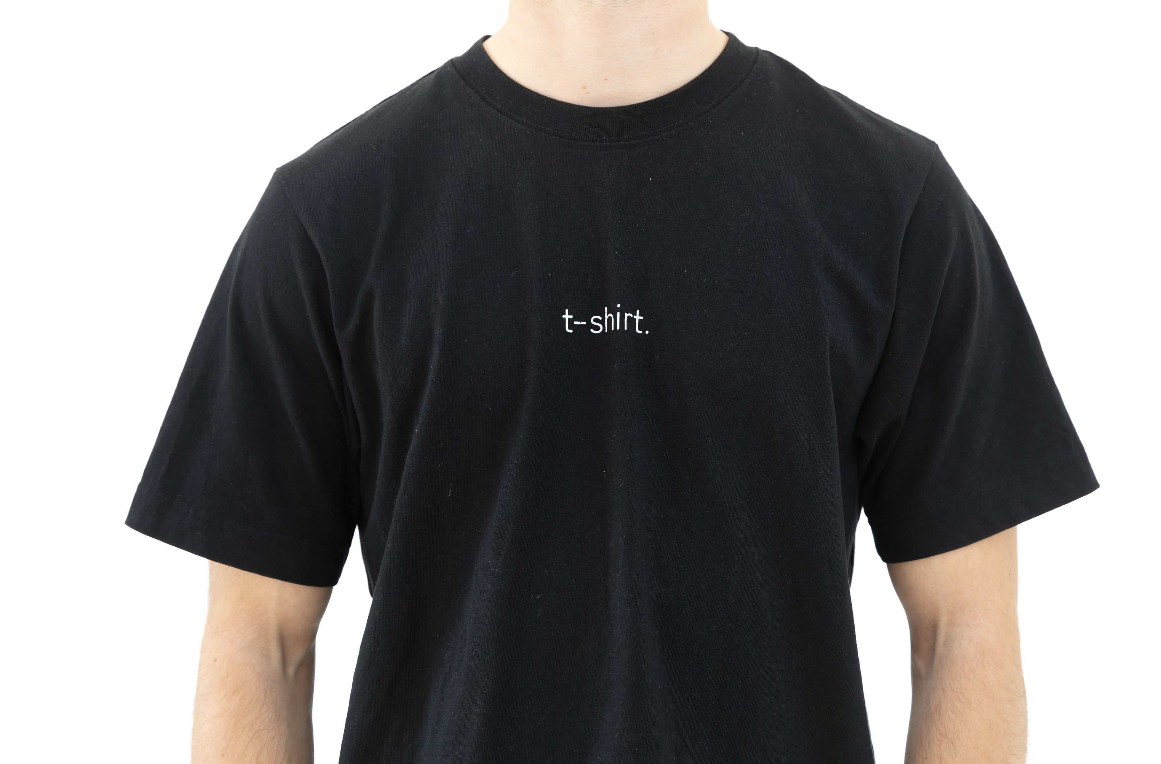 simple. t-shirt. black.