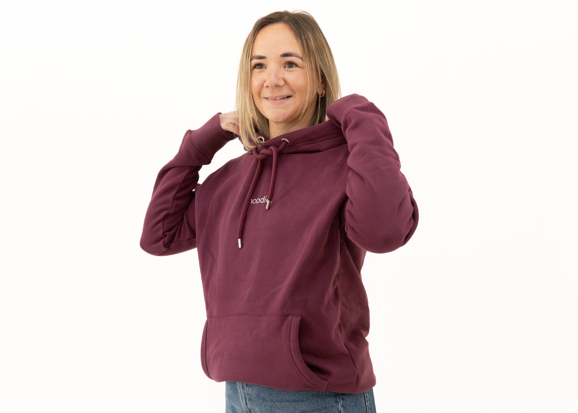 simple. hoodie. burgundy.