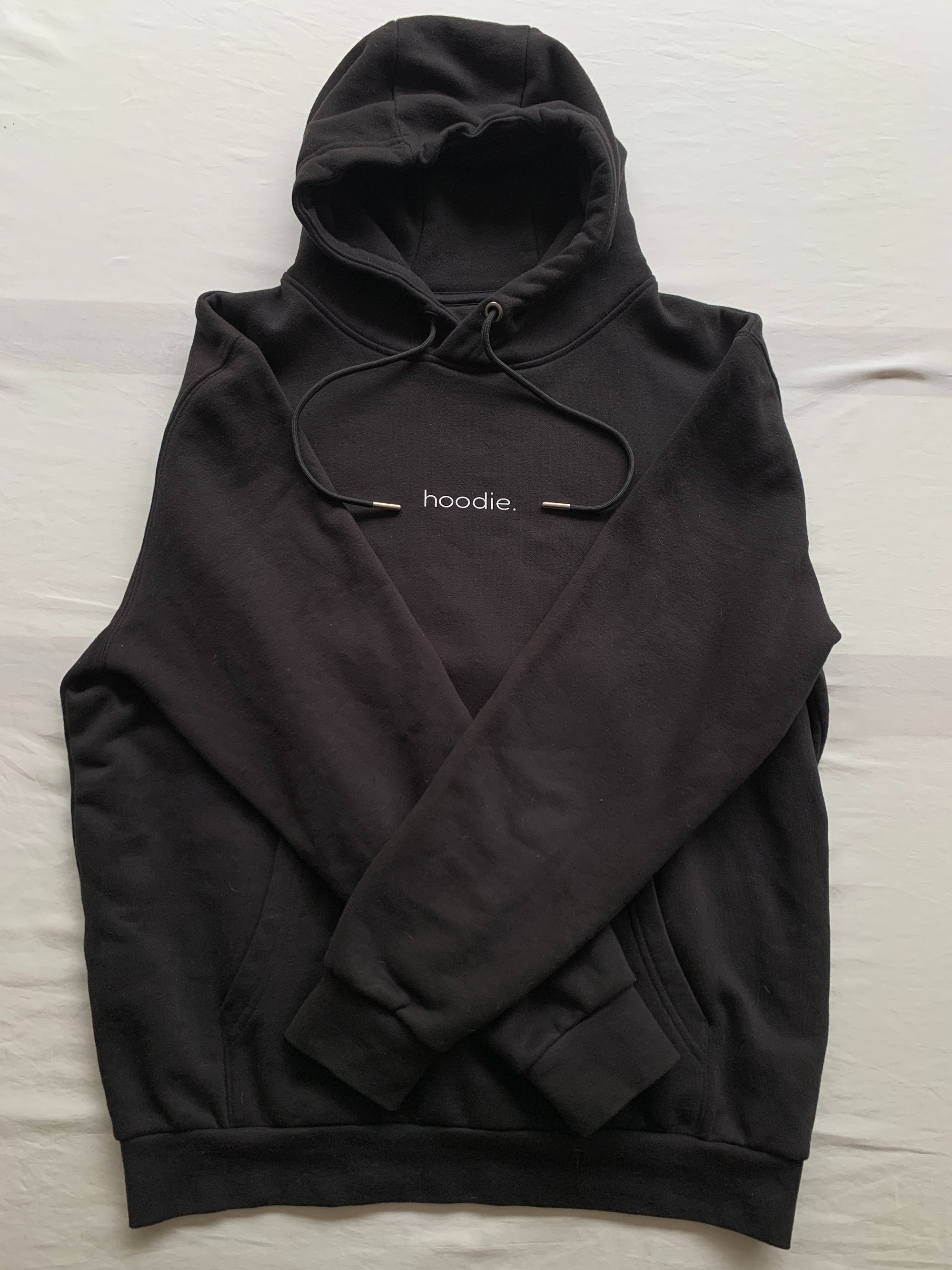 simple. hoodie. black.