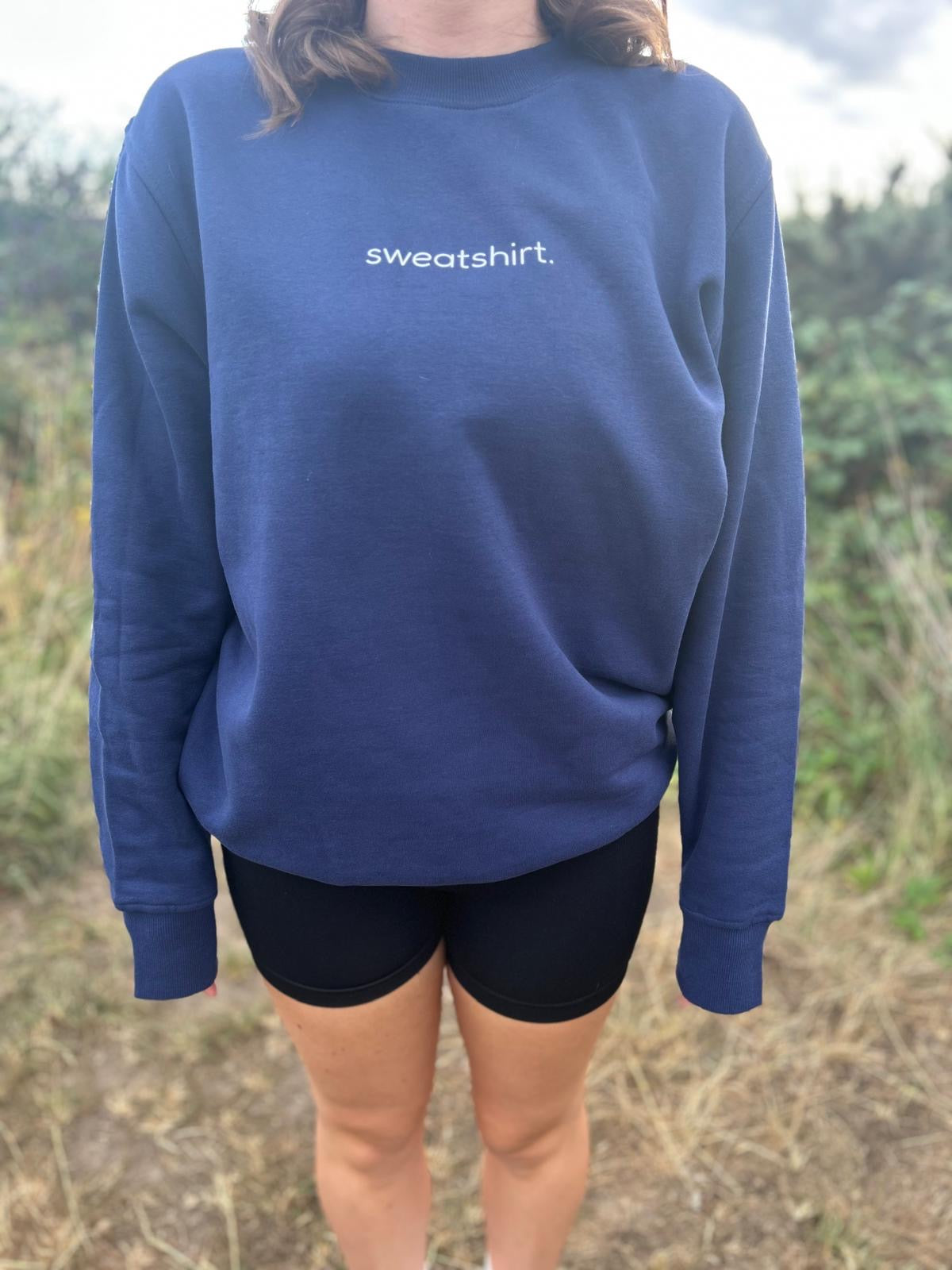 simple. sweatshirt. french-navy.