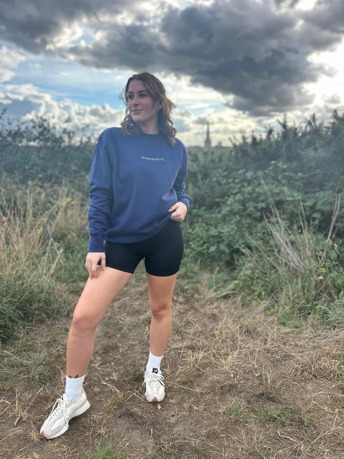 simple. sweatshirt. french-navy.