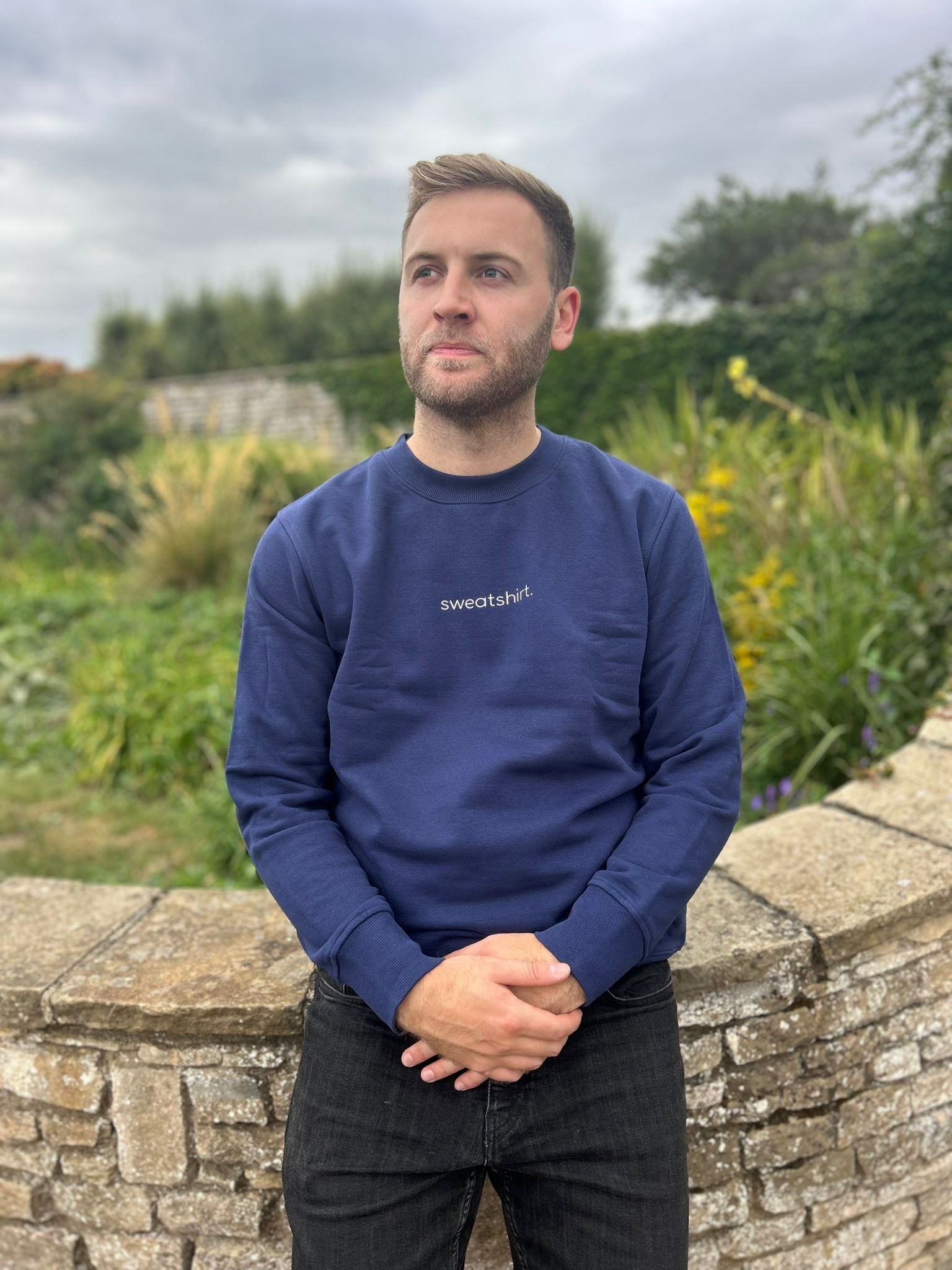 simple. sweatshirt. french-navy.