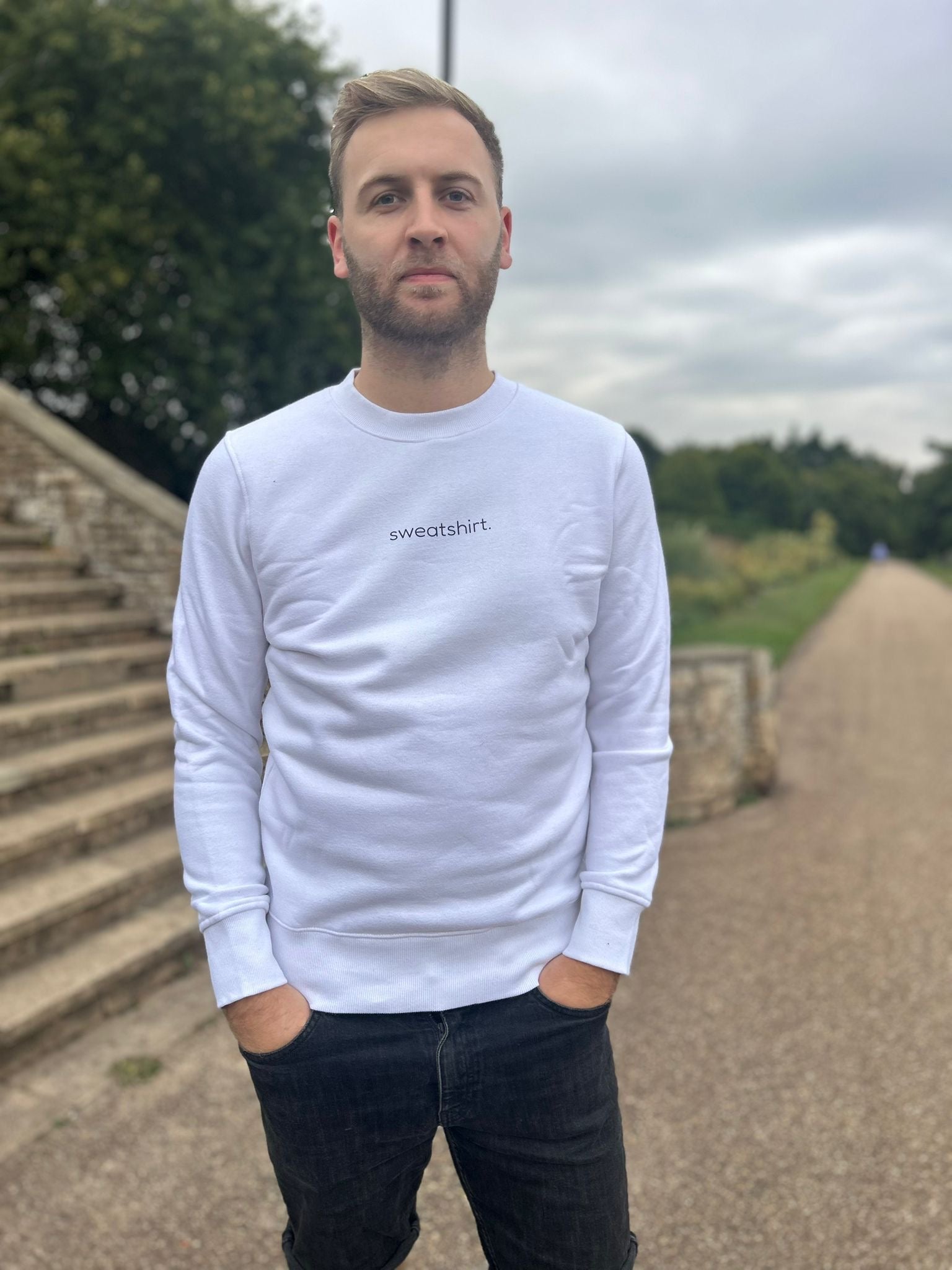 simple. sweatshirt. white.