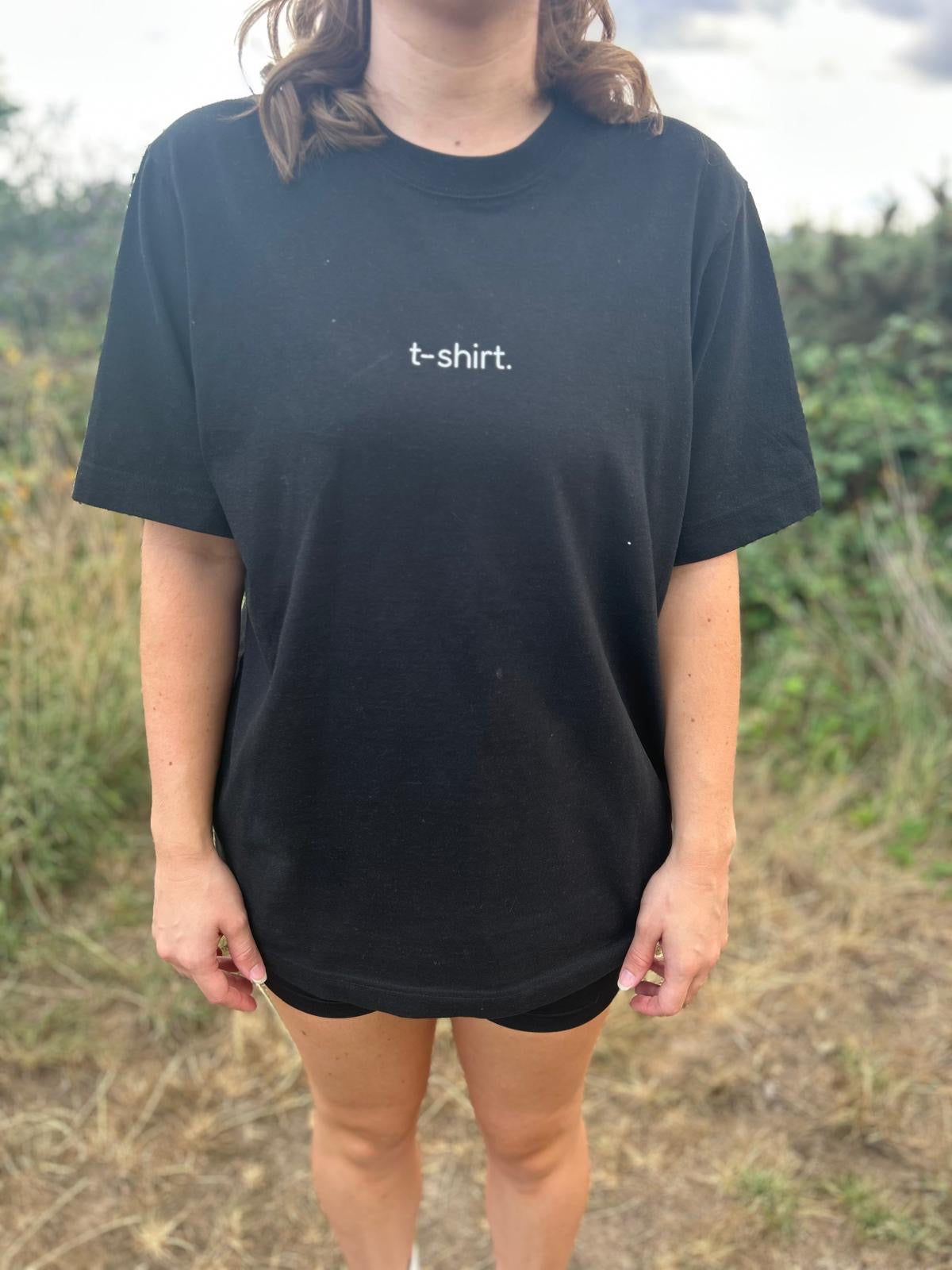 simple. t-shirt. black.