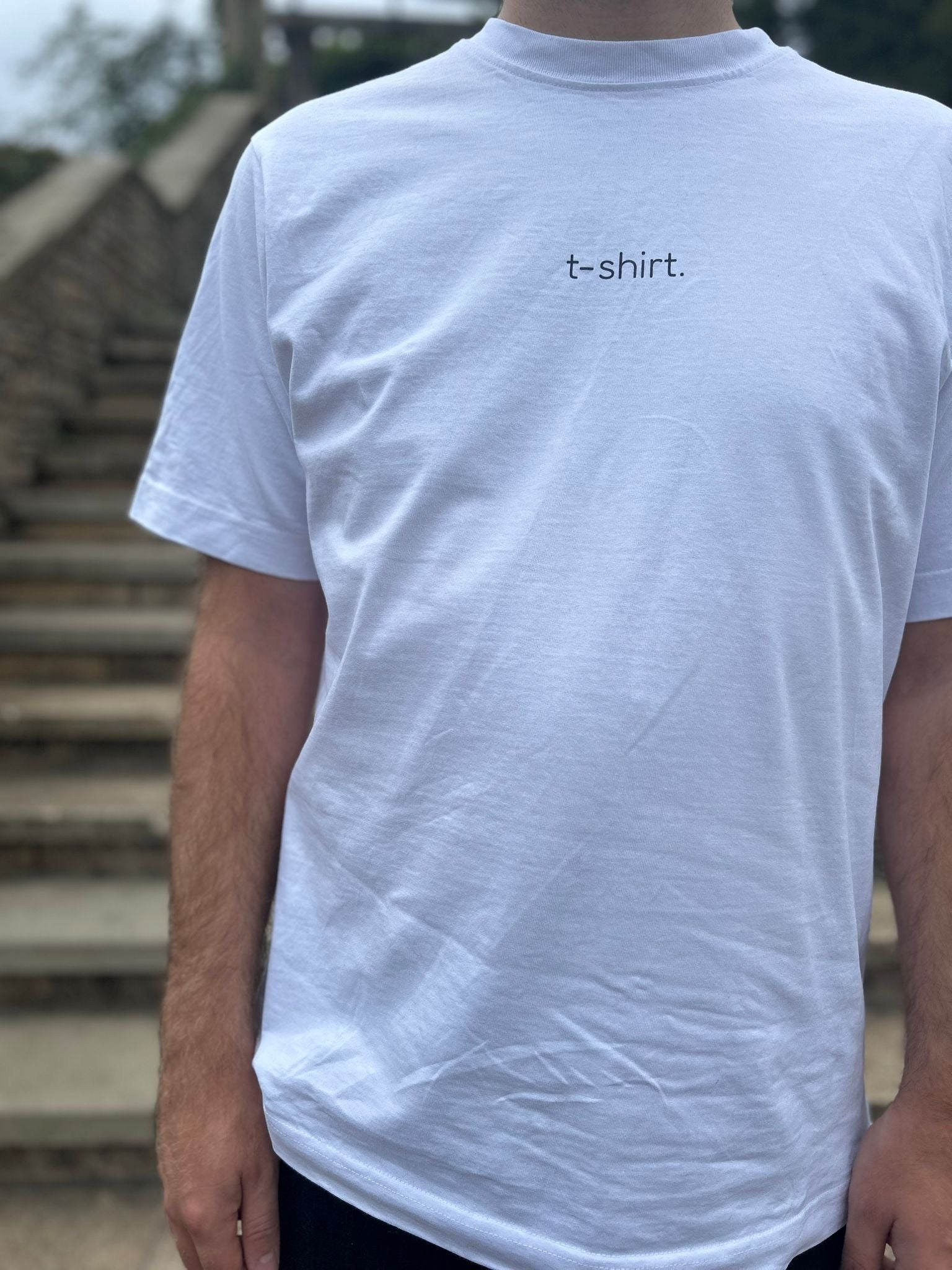 simple. t-shirt. white.